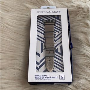🎀 REBECCA MINKOFF Apple watch bracelet 🎀